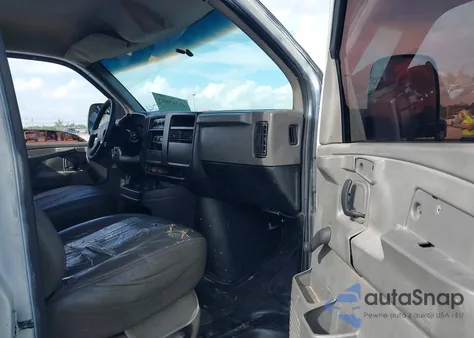 2003 Chevrolet Express G1500 from USA, damaged, VIN 1GCEG15X031140674